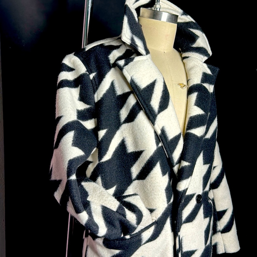 Exploded Houndstooth Trench Coat - image 2